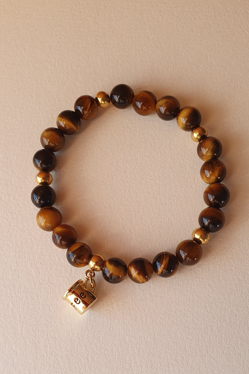 Bracelet Temps calme en œil de tigre avec breloque mug en acier doré